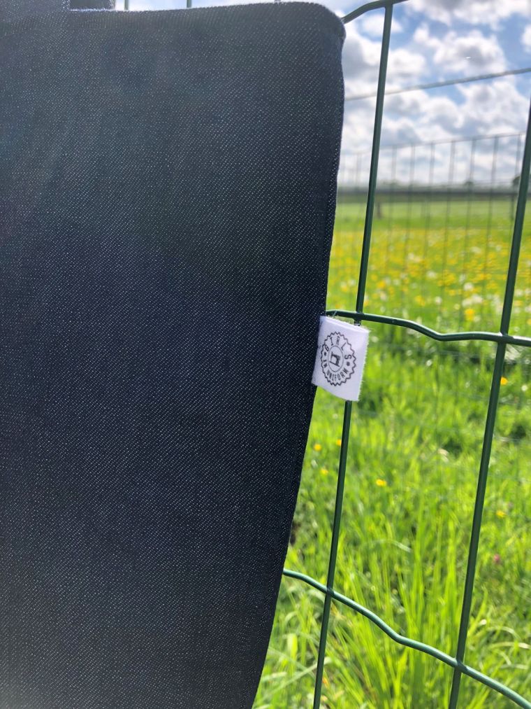 © Lieve Deduytschaever 190406 04